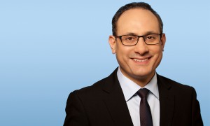 İsmail Ertuğ: “Seçimlere Düşük Katılım Aşırı Sağa Yarar”