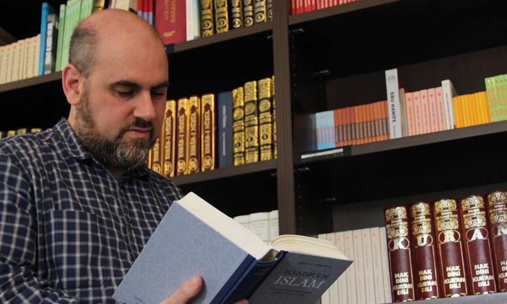 “Irkçılık İslam Eleştirisi ile Yer Değiştirmiş Durumda”