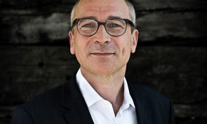 “Hükûmetlerin Dinî Cemaatleri Siyasi Ajandayla Finanse Etmesi Sorunlu”