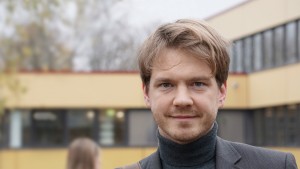 “Müslüman Gençlerin Olumlu Katkıları Göz Ardı Ediliyor”