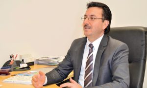 “Devlet Müslümanlara Eşit Muamelede Zorlanıyor.”