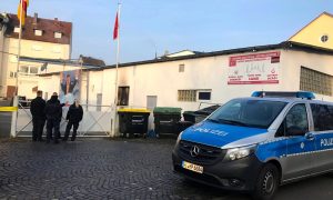 Camileri ve Müslümanları Hedef Alan Saldırılar Azalıyor