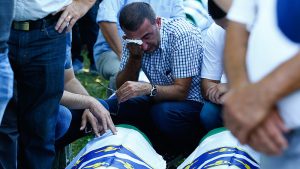 Eski Sırp Asker 57 Boşnak Sivili Canlı Canlı Yakmaktan Mahkum Oldu