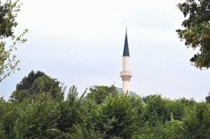 Fransa’da Bir Cami Daha İbadete Kapatılıyor