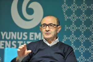 “Alman ya da Türk Olmayı Seçmek Zorunda Bırakılmak Ortaçağ Zihniyetinin Bir Yansıması”