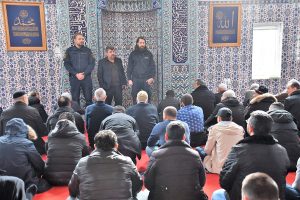 İsveç Emniyeti “Polis Günü’nü” Camide Kutladı