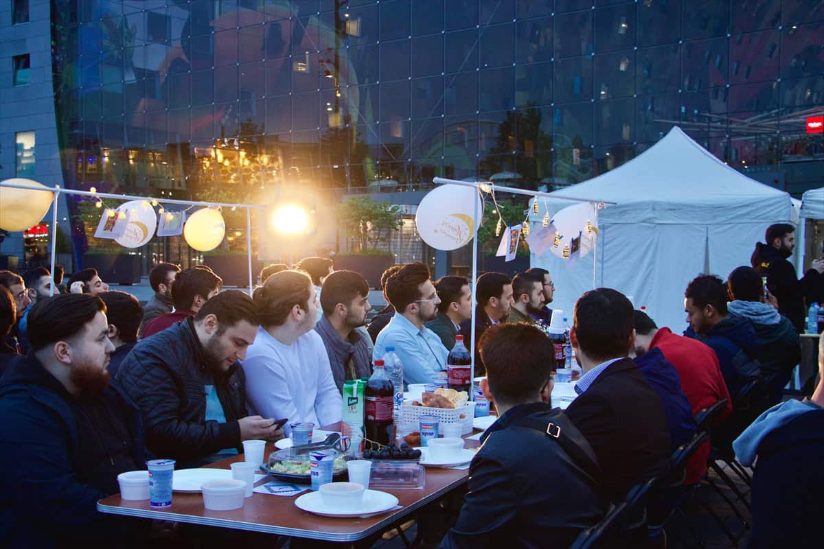 üniversiteliler iftar