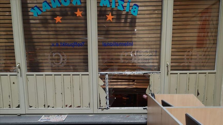 Almanya’da Cami ve Türk İş Yerlerine Saldırı