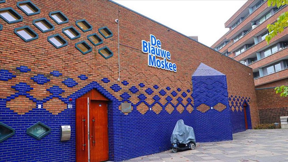 Amsterdam’da İlk Defa Hoparlörden Ezan Okundu