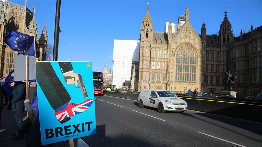 Brexit Kaosunda İkinci Erken Seçim