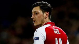 Çinli Üretici Uygur Türklerine Destek Çıkan Özil’i PES 2020’den Çıkardı