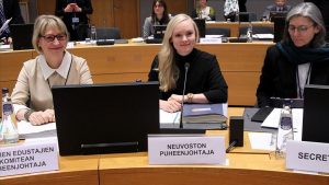 Finlandiya İçişleri Bakanı: “Yunanistan Yanlış Yapıyor, İltica Başvuruları Kabul Edilmeli”