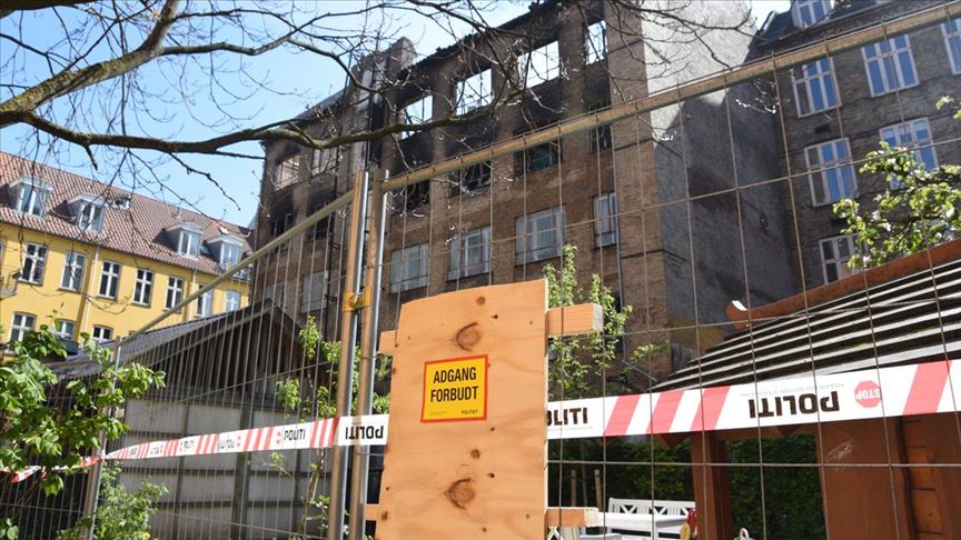 danimarka cami yangını