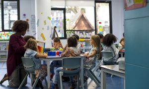 Avusturya’da Anaokulu Öğrencilerine Yönelik Başörtüsü Yasağı Kaldırılıyor