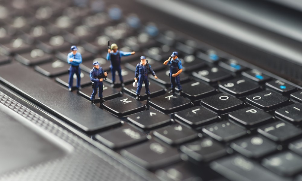 Almanyada Aşırı Sağcılık Skandalı Anayasa Koruma Teşkilatına Uzandı