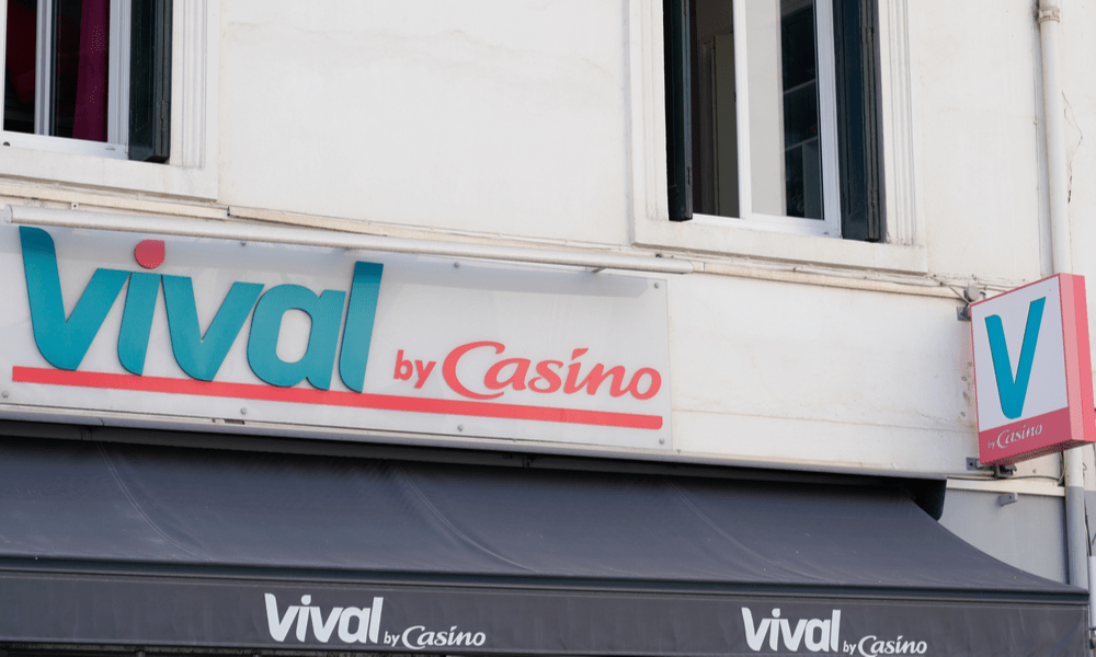 Fransa’nın Nîmes Şehrindeki Markette “Buraya Başörtülü Giremez” Afişi