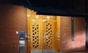 Hollanda’da Camiye İslamofobik Saldırı