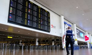 Belçika’da Başkasının Testiyle Seyahat Eden Kişiye Hapis Cezası