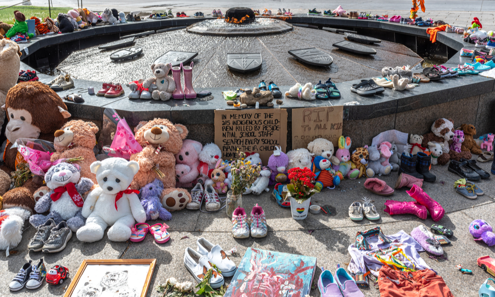 Çocuk Mezarları Skandalının Ardından Katolik Kilisesine Tepkiler Büyüyor