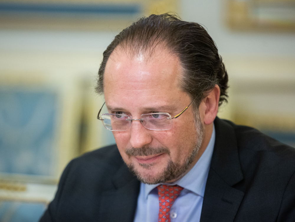 Avusturya'nın Yeni Başbakanı Schallenberg Göreve Başladı