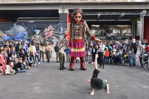 Mülteci Çocukların Görünmeyen Yüzü “Küçük Amal” Paris’te