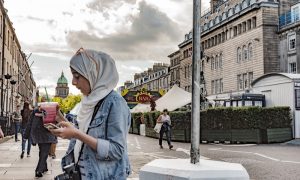 “İskoçya’da İslamofobiden En Çok Kadınlar Etkileniyor”