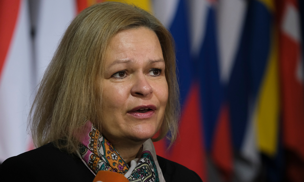 Almanya İçişleri Bakanı Faeser: “Aşırı Sağcı Ağları Parçalamalıyız”