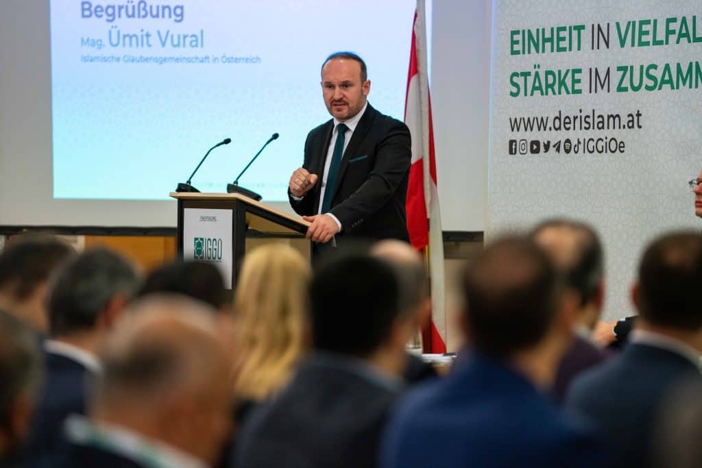 “2015 İslam Yasası Değişikliği Kriz Söylemine Hizmet Ediyor”