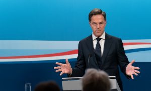 Hükûmet Krizinin Nedeni Olarak Sığınmacı Kabulü Gösterildi