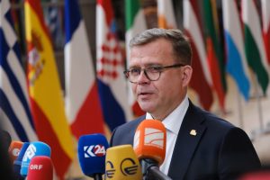 Finlandiya’da “Irkçılık” Tartışmaları İktidarı Sarsıyor