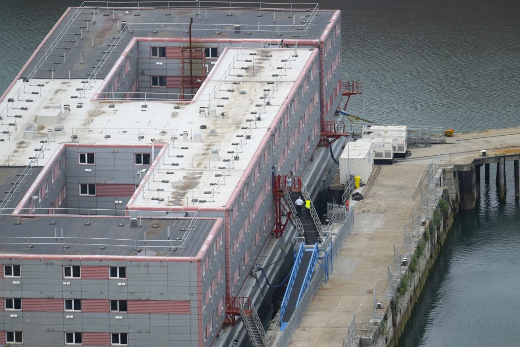 Sığınmacıları Gemilere Yerleştirme Planı Ne Kadar Mümkün?