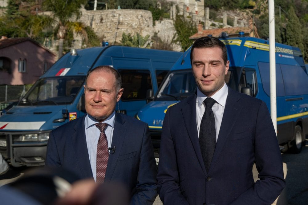 Hakkında göçmenlerin AB sularından geri itilmesine göz yumduğu iddialarından dolayı soruşturma açılan eski FRONTEX Direktörü Fabrice Leggeri, aşırı sağ bir partiden Avrupa seçimleri için aday gösterildi. Peki, adaylığı da yöneticiliği kadar tartışılan Fabrice Leggeri kimdir?