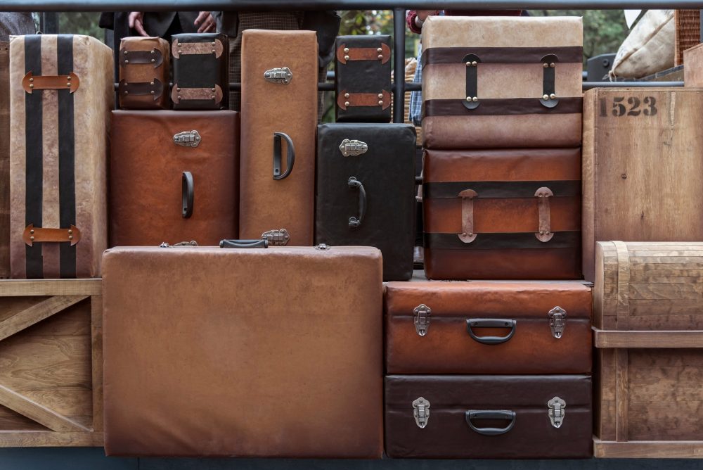 İnsan memleketini niye sever? Nerde kendini yabancı hisseder? Memleketten başka bir yerde "ev" mümkün müdür? Ebubekir Tavacı "Vatan Nedir?" serisi için bu sorulara cevap arıyor.