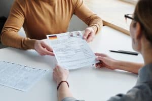 Almanya’da Vatandaşlık Testine Antisemitizm ve İsrail Güncellemesi