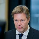 Yeşiller’in Başbakan Adayı Robert Habeck Kimdir?