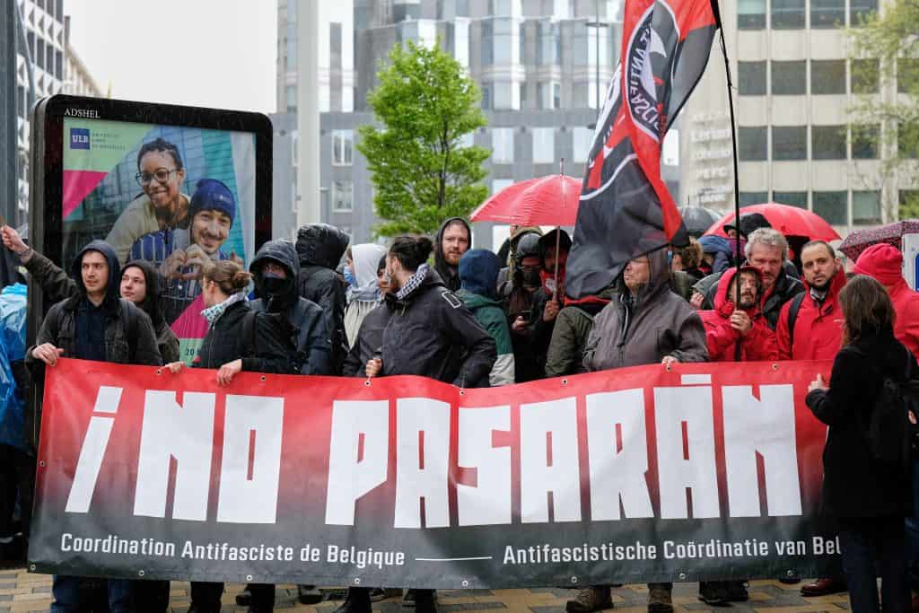 “Cordon Sanitaire”: Aşırı Sağa Karşı Uygulanan Siyasi Tecrit Nedir?