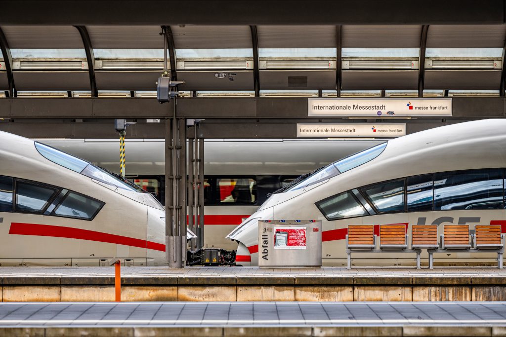 Dakiklikten Kaosa Deutsche Bahn: Almanya’nın Demiryolu Çıkmazı