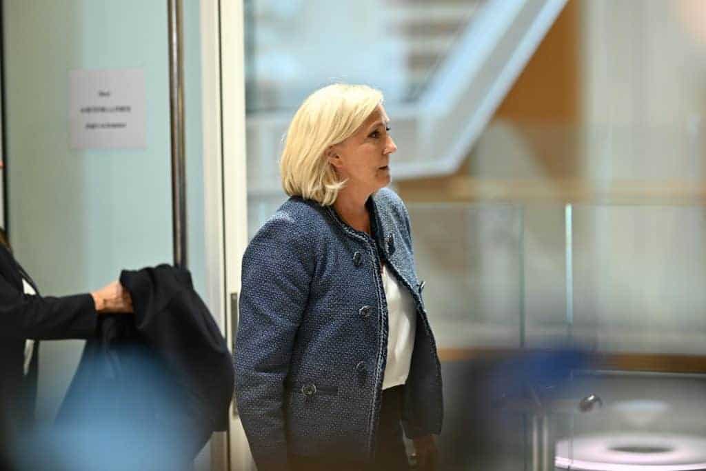 Fransız Aşırı Sağının Lideri Marine Le Pen İçin Yargı Engeli