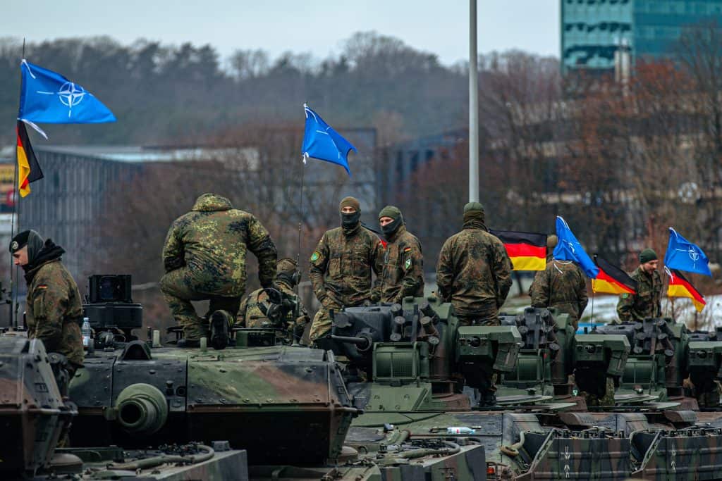 Kurayla Askerlik Sistemi Alman Anayasasına Aykırı mı?