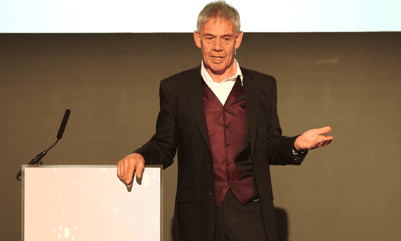 Dr. blay whitby yapay zeka orta kademeyi yok edecek