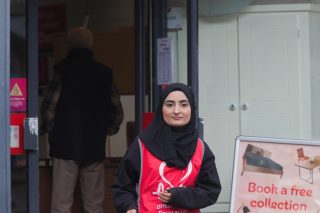 Rapor: “İngiltere’de Müslümanların Bağışları Sosyal Yardım Açığını Kapatıyor”